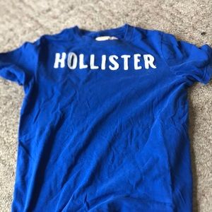 Hollister Shirts - Blue Hollister Men's Short Sleeve Graphic Shirt Hollister Shirts - Blue Hollister Men's Short Sleeve Graphic Shirt